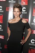 th_71857_HalleBerryattendsTheCallPremiereatShowplaceIconTheaterinChicago02.28.201310_122_1046lo.jpg