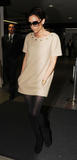 th_06641_celebrity_paradise.com_Victoria_Beckham_Lax_airport_017_122_1110lo.jpg