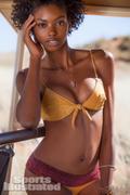 Adaora Akubilo 01 Hand Bra Sexy Sports Illustrated Bikini Photoshoot