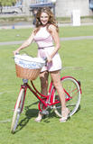 th_05417_celebrity_paradise.com_TheElder_KellyBrook2011_08_25_atTowerBridgepromotingSkyride78_122_1134lo.jpg