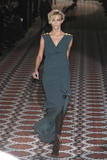 th_92823_High_Quality1_Runway_Pictures_Gucci_Fall-Winter_2008_2009_Womens_04345_jpg_122_135lo.jpg