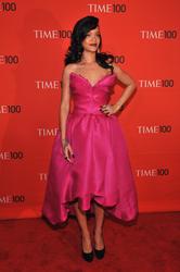 th_332801624_tduid300217_Rihanna__TIME_100_Gala_TIME_S_100_Most_Influential_People004_122_783lo.jpg