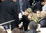 Taylor Swift テイラー・スウィフト