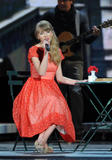 Taylor Swift テイラー・スウィフト