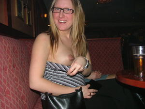 Blonde Exhibitionista x368 s4tp64ne3p