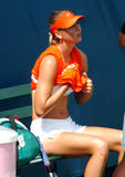 http://img220.imagevenue.com/loc415/th_26340_Maria_Sharapova_RUS_0344_123_415lo.jpg