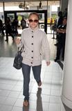http://img220.imagevenue.com/loc423/th_63228_Hayden_Panettiere_2008-11-22_-_at_the_Los_Angeles_Airport_155_122_423lo.jpg