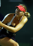 http://img220.imagevenue.com/loc76/th_53639_Maria_Sharapova_RUS_22095_123_76lo.jpg