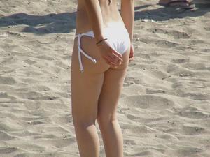 Greek-Beach-Sexy-Girls-Asses-n1pklrbry1.jpg