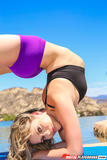 M i a M a l k o v a - Outdoor Stretching  c4kxrrnr7k