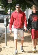 http://img220.imagevenue.com/loc976/th_21329_BradleyCooperatNemoGym28.09.0922_123_976lo.jpg