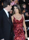 http://img220.imagevenue.com/loc990/th_74042_celebrity_paradise.com_TheElder_PenelopeCruz43_122_990lo.jpg